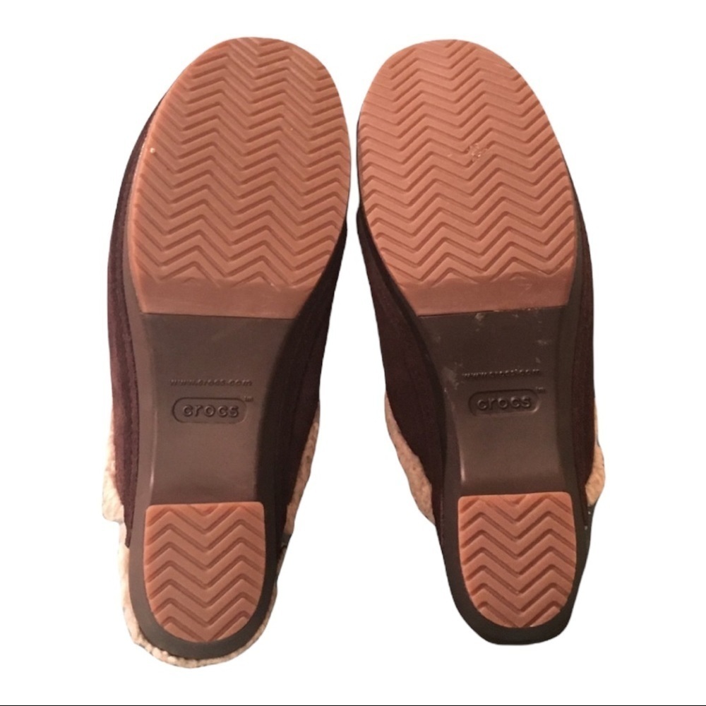 CROCS Sarah Clog Brown Suede Fleece Lined Round Toe Cozy Fury Comfort Mule 6W - Picture 5 of 5